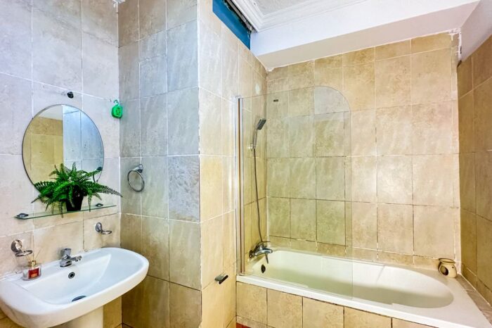 WhatsApp Image 2025-11-07 at 11.07.15